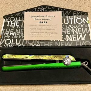 EVALECTRIC Hairstyler 1.25” Iron - Curler Peacock design.